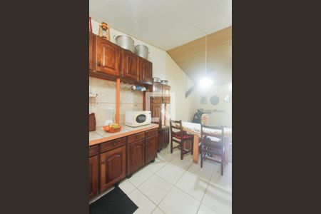 Casa para alugar com 140m², 2 quartos e 2 vagasCOZINHA