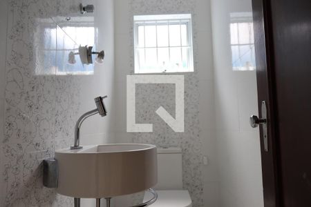 lavabo de casa à venda com 3 quartos, 179m² em Jabaquara, São Paulo