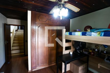 Casa à venda com 316m², 4 quartos e 5 vagas Casa à venda com 316m², 4 quartos e 5 vagassuíte 2