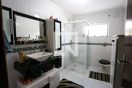 Casa à venda com 316m², 4 quartos e 5 vagas Casa à venda com 316m², 4 quartos e 5 vagasBanheiro da Suíte 4