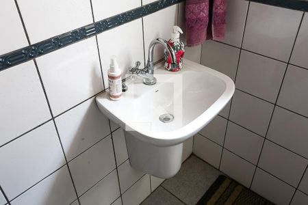 Casa à venda com 316m², 4 quartos e 5 vagas Casa à venda com 316m², 4 quartos e 5 vagasBanheiro da Suíte 1