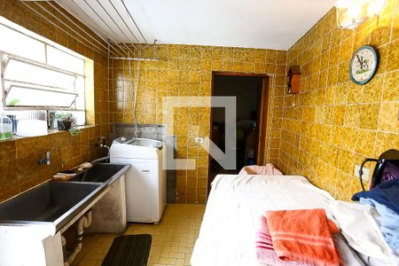 Casa à venda com 316m², 4 quartos e 5 vagas Casa à venda com 316m², 4 quartos e 5 vagasÁrea de Serviço