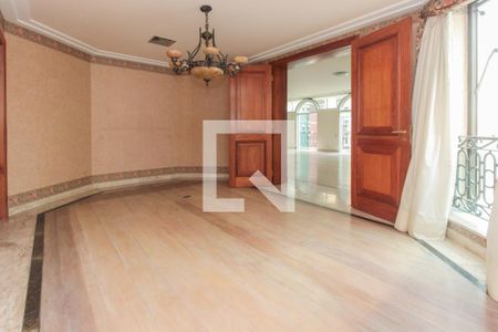 Apartamento à venda com 390m², 4 quartos e 5 vagas Apartamento à venda com 390m², 4 quartos e 5 vagasSala de jantar