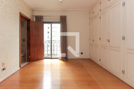 Apartamento à venda com 390m², 4 quartos e 5 vagas Apartamento à venda com 390m², 4 quartos e 5 vagasSuíte 3