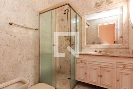 Apartamento à venda com 390m², 4 quartos e 5 vagas Apartamento à venda com 390m², 4 quartos e 5 vagasSuíte 2