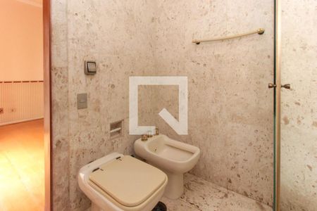 Apartamento à venda com 390m², 4 quartos e 5 vagas Apartamento à venda com 390m², 4 quartos e 5 vagasSuíte 2