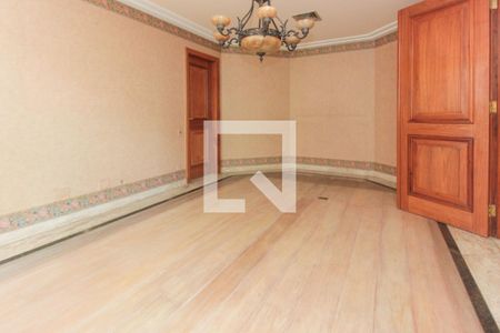 Apartamento à venda com 390m², 4 quartos e 5 vagas Apartamento à venda com 390m², 4 quartos e 5 vagasSala de jantar