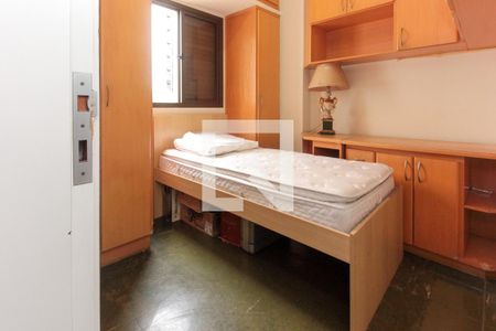 Apartamento à venda com 390m², 4 quartos e 5 vagas Apartamento à venda com 390m², 4 quartos e 5 vagasQuarto de serviço 2