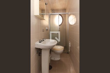 Apartamento à venda com 390m², 4 quartos e 5 vagas Apartamento à venda com 390m², 4 quartos e 5 vagasBanheiro de serviço