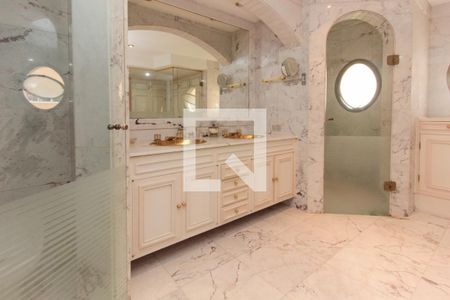 Apartamento à venda com 390m², 4 quartos e 5 vagas Apartamento à venda com 390m², 4 quartos e 5 vagasSuíte 4