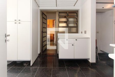 Apartamento à venda com 390m², 4 quartos e 5 vagas Apartamento à venda com 390m², 4 quartos e 5 vagasCozinha