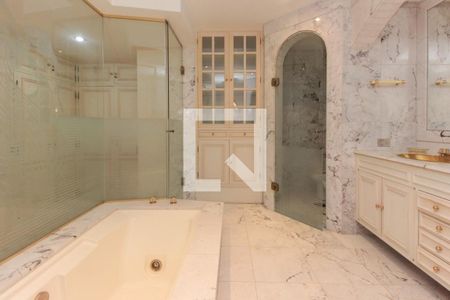 Apartamento à venda com 390m², 4 quartos e 5 vagas Apartamento à venda com 390m², 4 quartos e 5 vagasSuíte 4