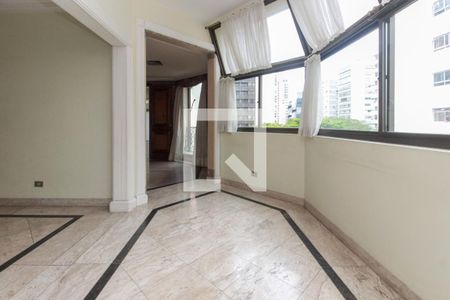 Apartamento à venda com 390m², 4 quartos e 5 vagas Apartamento à venda com 390m², 4 quartos e 5 vagasCopa