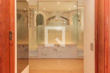 Apartamento à venda com 390m², 4 quartos e 5 vagas Apartamento à venda com 390m², 4 quartos e 5 vagasSuíte 4