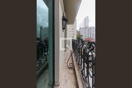 Apartamento à venda com 390m², 4 quartos e 5 vagas Apartamento à venda com 390m², 4 quartos e 5 vagasVista