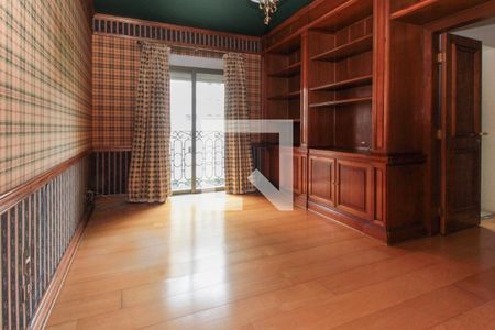 Apartamento à venda com 390m², 4 quartos e 5 vagas Apartamento à venda com 390m², 4 quartos e 5 vagasSuíte 1