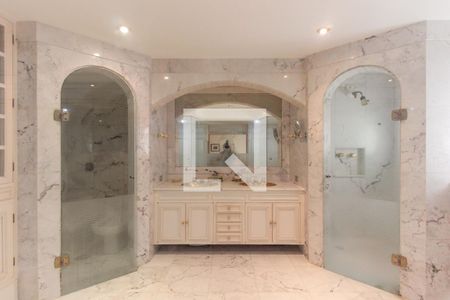 Apartamento à venda com 390m², 4 quartos e 5 vagas Apartamento à venda com 390m², 4 quartos e 5 vagasSuíte 4