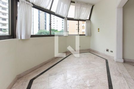 Apartamento à venda com 390m², 4 quartos e 5 vagas Apartamento à venda com 390m², 4 quartos e 5 vagasCopa