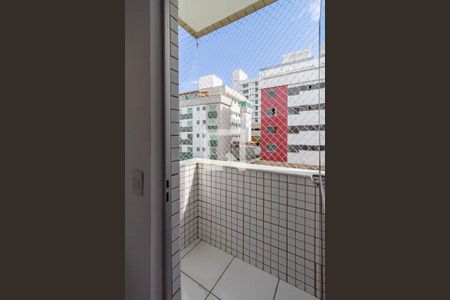 Apartamento para alugar com 60m², 2 quartos e 1 vagaVaranda do quarto 2
