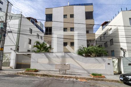 Apartamento para alugar com 60m², 2 quartos e 1 vagaFachada