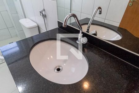 Apartamento para alugar com 60m², 2 quartos e 1 vagaBanheiro social