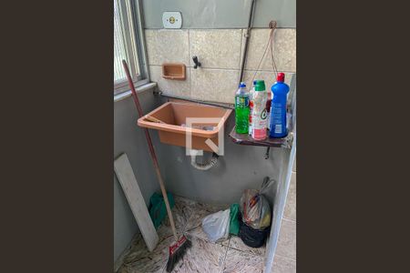 Apartamento para alugar com 50m², 2 quartos e 1 vaga Apartamento para alugar com 50m², 2 quartos e 1 vagaCozinha e Área de Serviço