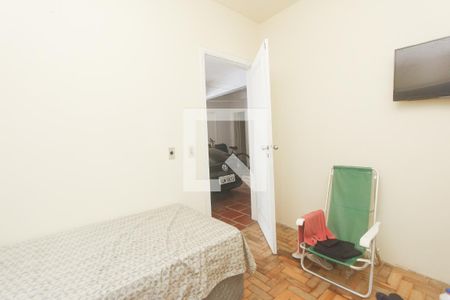 Casa à venda com 200m², 5 quartos e 4 vagas Casa à venda com 200m², 5 quartos e 4 vagasQUARTO DE SERVIÇO