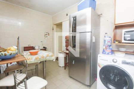 Casa à venda com 200m², 5 quartos e 4 vagas Casa à venda com 200m², 5 quartos e 4 vagasCOZINHA