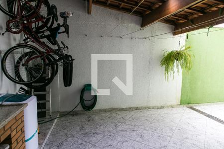 Casa à venda com 180m², 3 quartos e 2 vagasQuintal