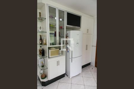 Casa à venda com 180m², 3 quartos e 2 vagasCozinha