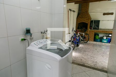 Casa à venda com 180m², 3 quartos e 2 vagasÁrea de Serviço