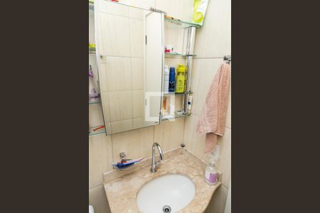 Casa à venda com 180m², 3 quartos e 2 vagasBanheiro da Suíte 1