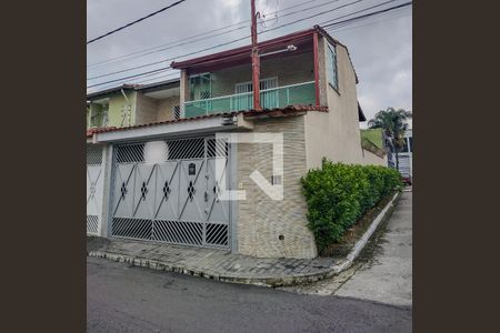 Casa à venda com 180m², 3 quartos e 2 vagasFachada