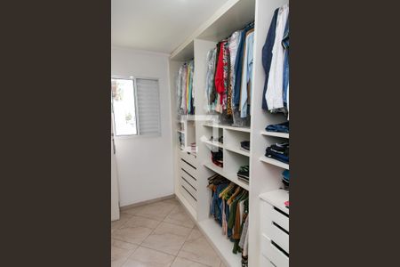 Casa à venda com 180m², 3 quartos e 2 vagasCloset da Suíte 1  