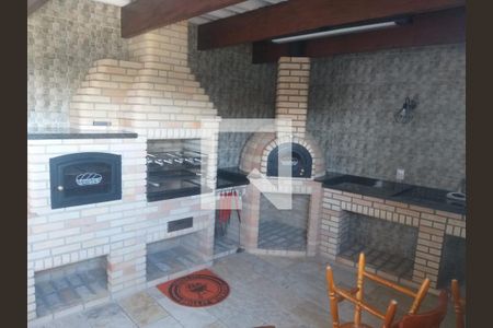 Apartamento à venda com 60m², 2 quartos e 1 vagaChurrasqueira