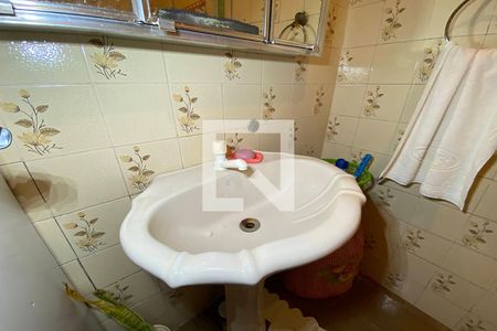 Casa à venda com 110m², 3 quartos e 2 vagasPia do Banheiro