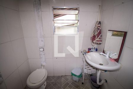 Casa à venda com 250m², 2 quartos e 1 vagaBanheiro