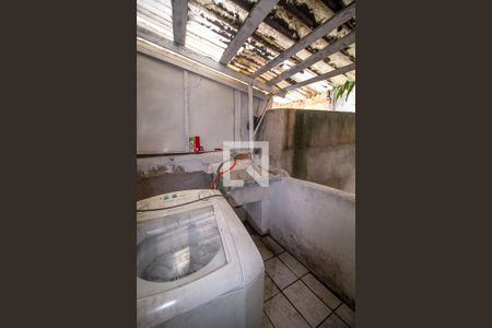 Casa à venda com 250m², 2 quartos e 1 vagaÁrea de Serviço