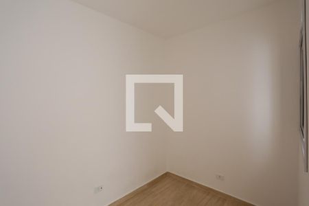 Quarto de kitnet/studio para alugar com 1 quarto, 25m² em Parque Císperfa, São Paulo