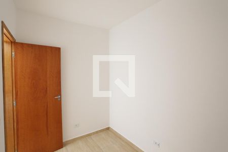 Quarto de kitnet/studio para alugar com 1 quarto, 25m² em Parque Císperfa, São Paulo