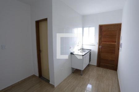 Sala/Cozinha de kitnet/studio para alugar com 1 quarto, 25m² em Parque Císperfa, São Paulo