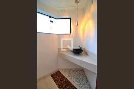 Lavabo de casa à venda com 4 quartos, 400m² em Vila Valparaiso, Santo André