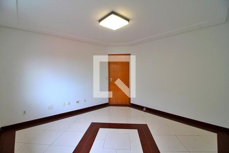 Quarto 2 de casa à venda com 4 quartos, 400m² em Vila Valparaiso, Santo André