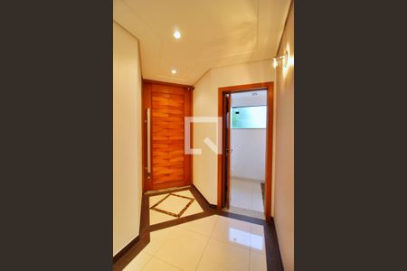 Entrada de casa à venda com 4 quartos, 400m² em Vila Valparaiso, Santo André