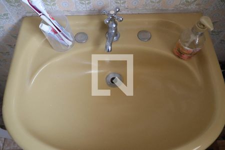 Casa à venda com 134m², 3 quartos e 2 vagasbanheiro corredor