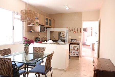 Casa à venda com 134m², 3 quartos e 2 vagascozinha