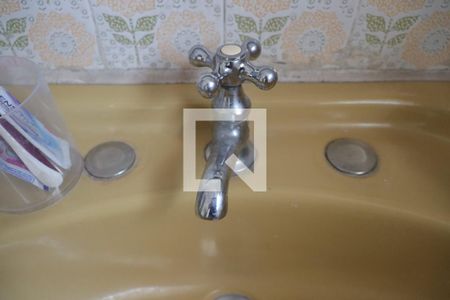 Casa à venda com 134m², 3 quartos e 2 vagasbanheiro corredor