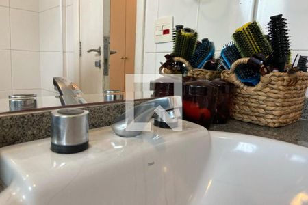 Apartamento à venda com 126m², 3 quartos e 2 vagasBanheiro - Torneira