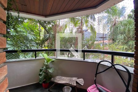 Apartamento à venda com 126m², 3 quartos e 2 vagasQuarto 3 - Sacada