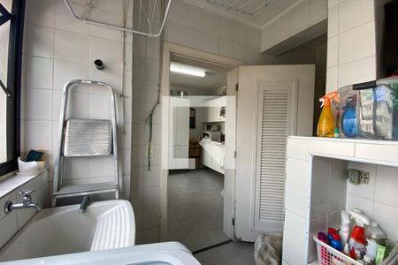 Apartamento à venda com 126m², 3 quartos e 2 vagasÁrea de Serviço